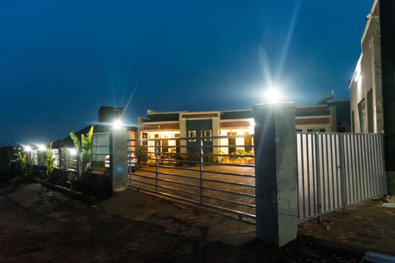 Avisha Town Hotel Kigali Exterior photo