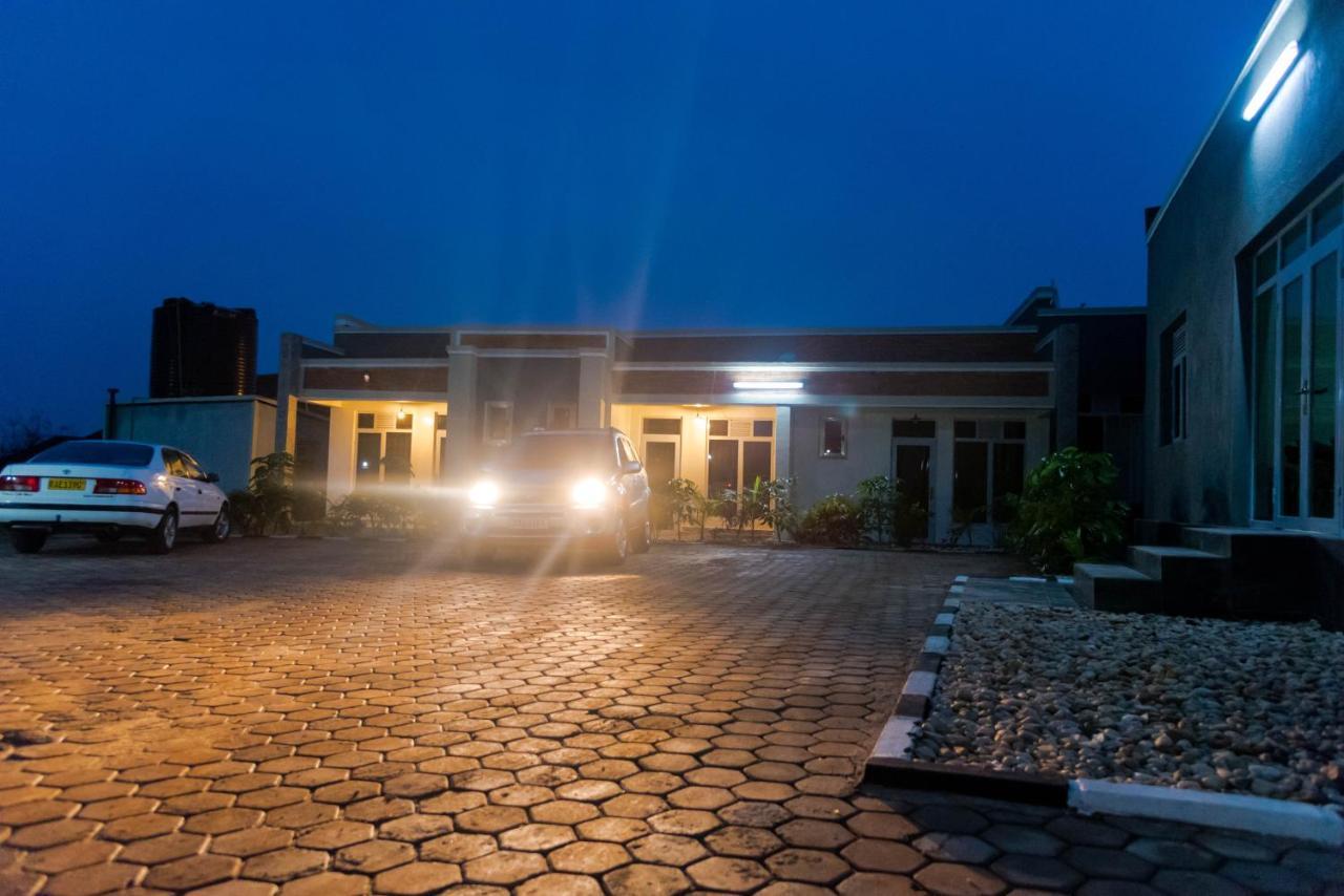 Avisha Town Hotel Kigali Exterior photo