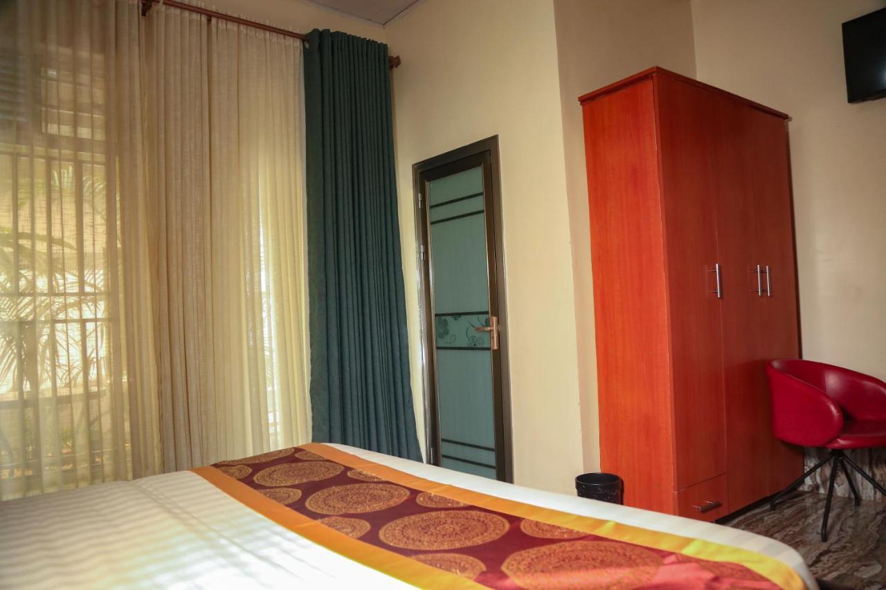 Avisha Town Hotel Kigali Exterior photo